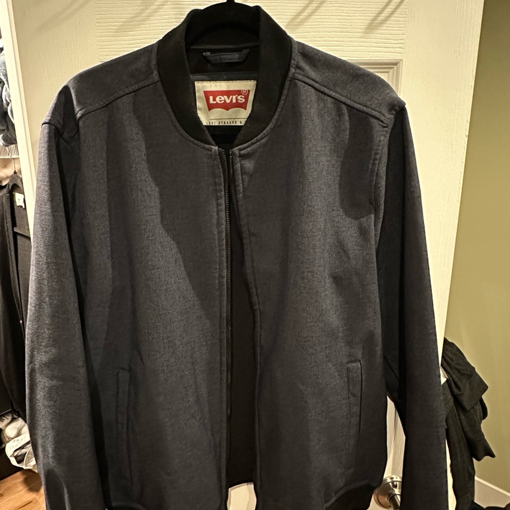 Levi’s bomber jacket